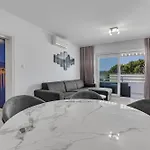San Marino 아파트
