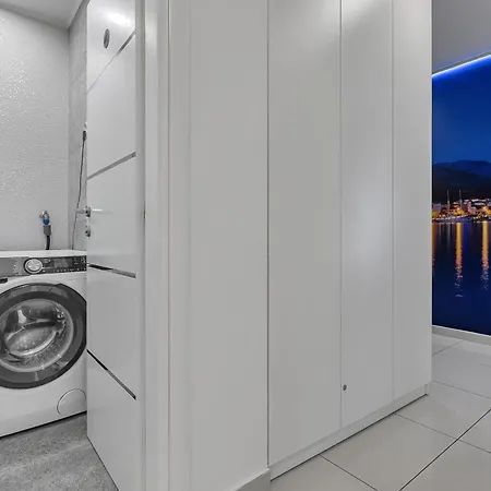 San Marino * Makarska